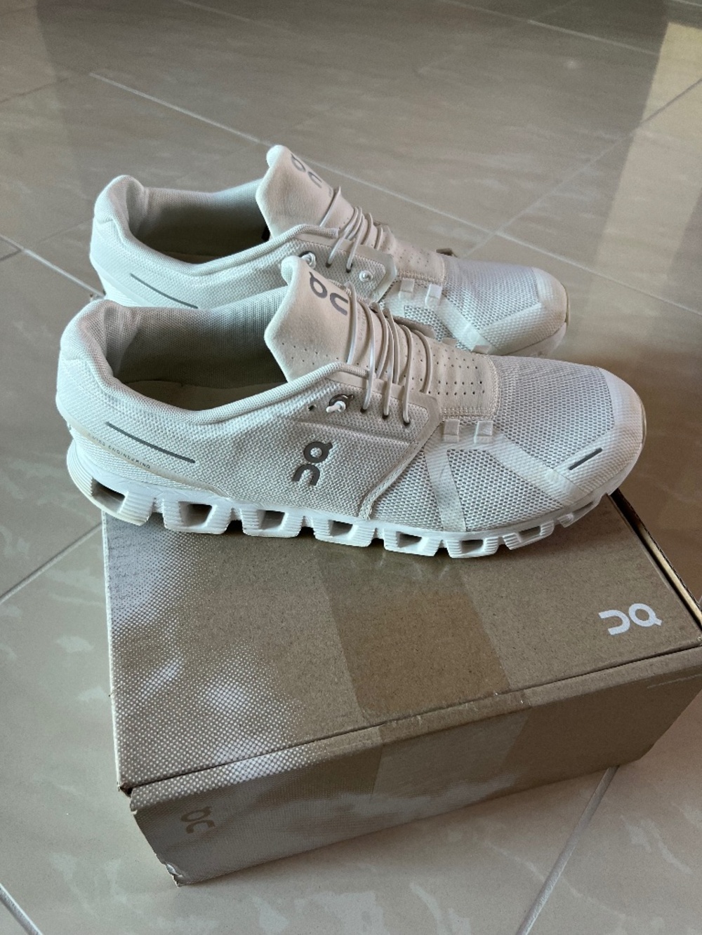 0039 On Cloud 5 Men's running Sneakers size USM 13